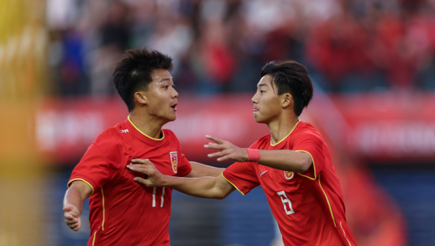 U16国足夺冠别狂喜！媒体人热议：或成转折点，一种打法走不远