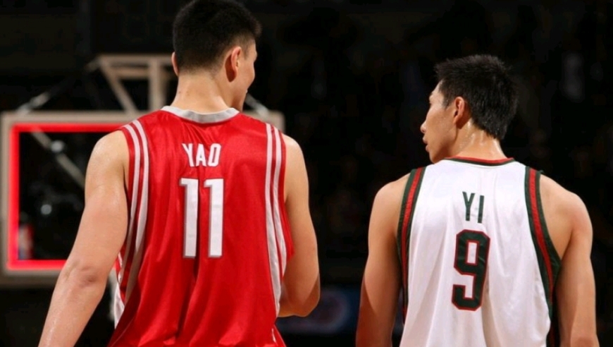 NBA历史的中国之夜，“姚易对决”震惊全美