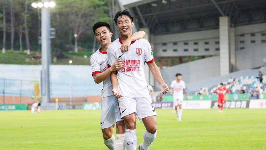 连创惊喜！蓉城小将助U16国足绝杀，也是中国职业联赛09后进球首人