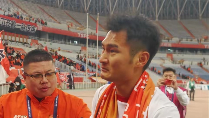 闹离队，离开泰山队让他后悔，当初拒绝续约，如今渴望回归