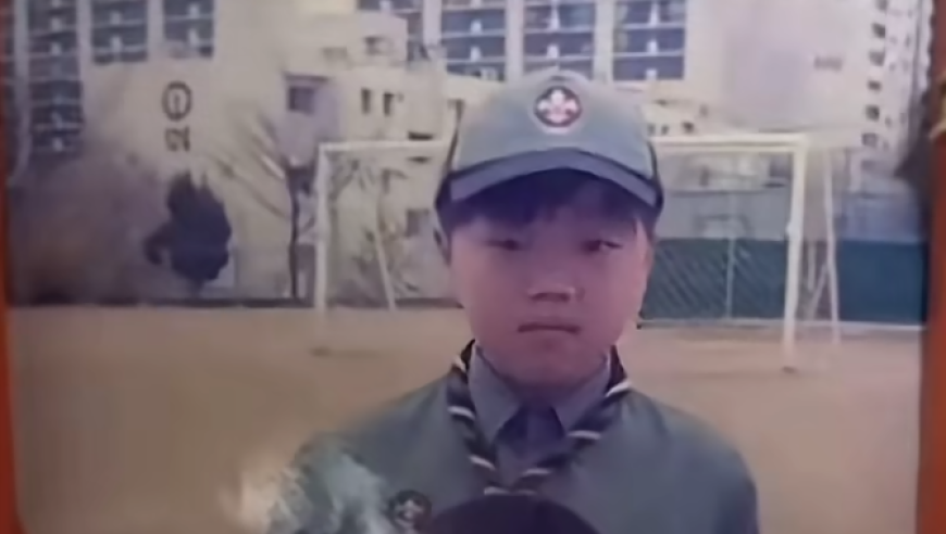 难道Bin哥是韩援？Chovy幼时和哥哥合影，实在太像Bin哥了