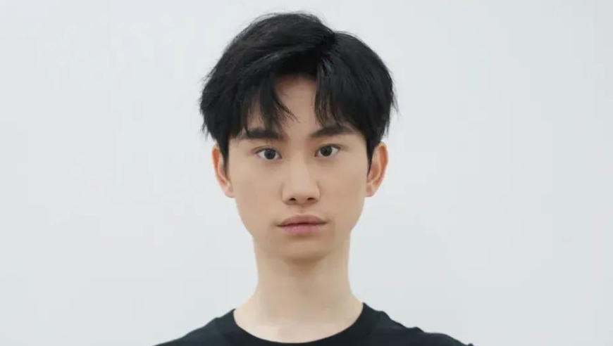LOL：Uzi名人堂皮肤碰瓷LWX，Doinb宣布退出电竞圈，以后不打比赛了