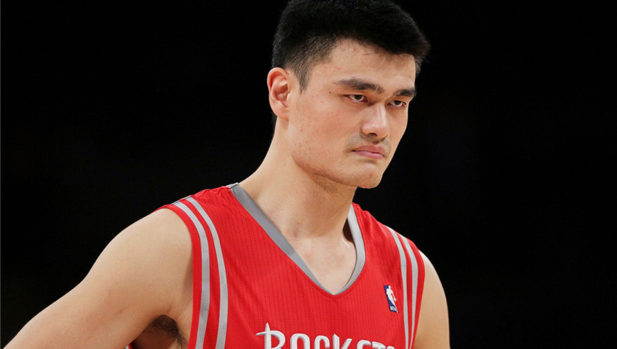 中国骄傲！姚明NBA生涯15佳球：超秀梦幻脚步+篮下霸王劈扣