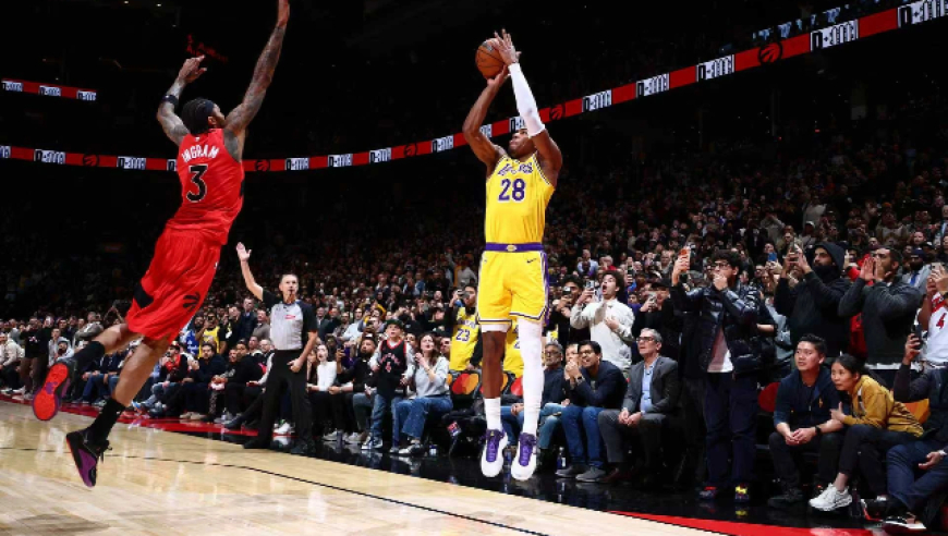 湖人绝杀猛龙！詹姆斯助攻八村垒绝杀神迹遭终结 里夫斯轰44+11