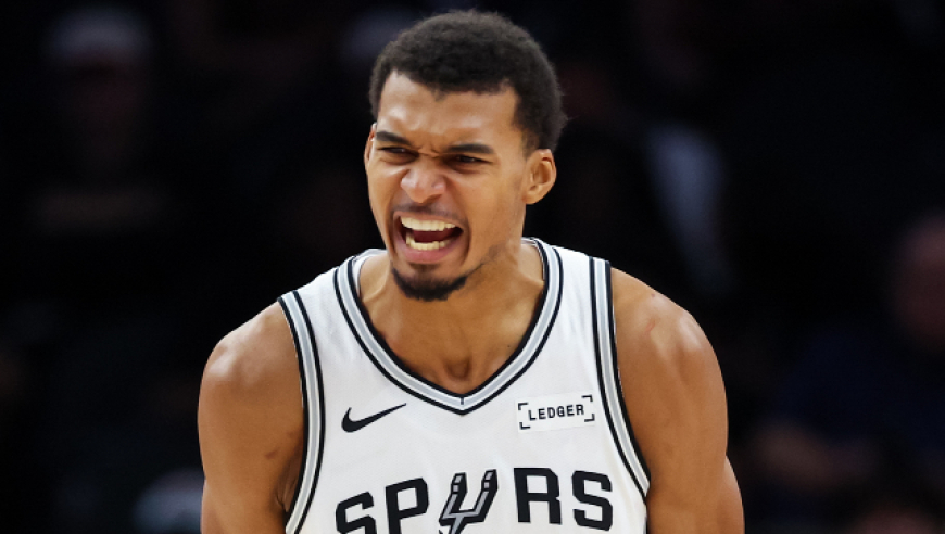 文班被限制？不败金身被破！马刺首败竟因为他！深度战术剖析背后秘密