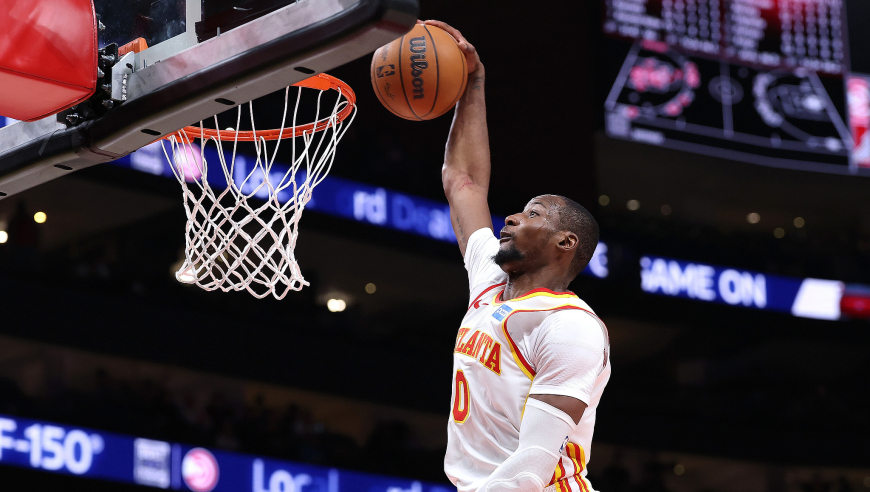 Top时刻 | 2日十佳球：詹姆斯空接炸筐 杨瀚森遭库明加隔扣