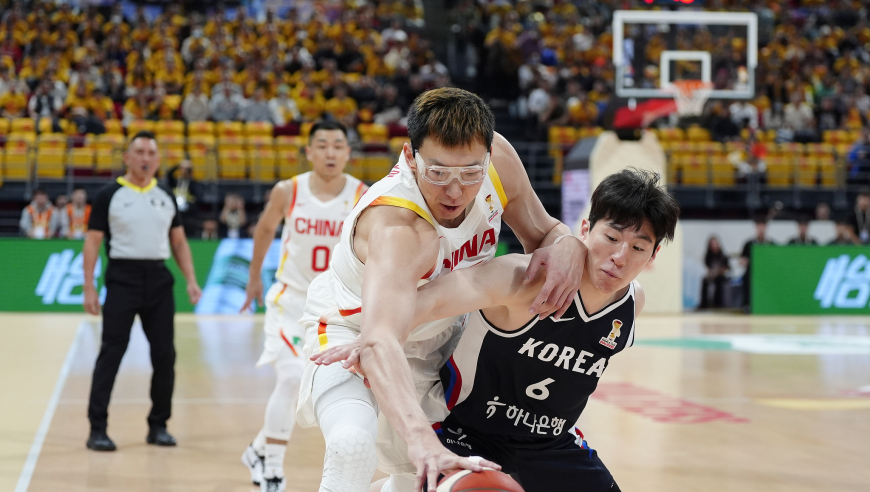 战术板｜自断臂膀！中国男篮并非输给韩国？真正最大的对手竟还是自己