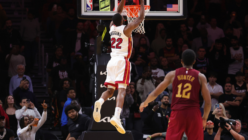 战术板｜0.4秒也能绝杀！成功率100%！热火这个空接战术到底有多牛