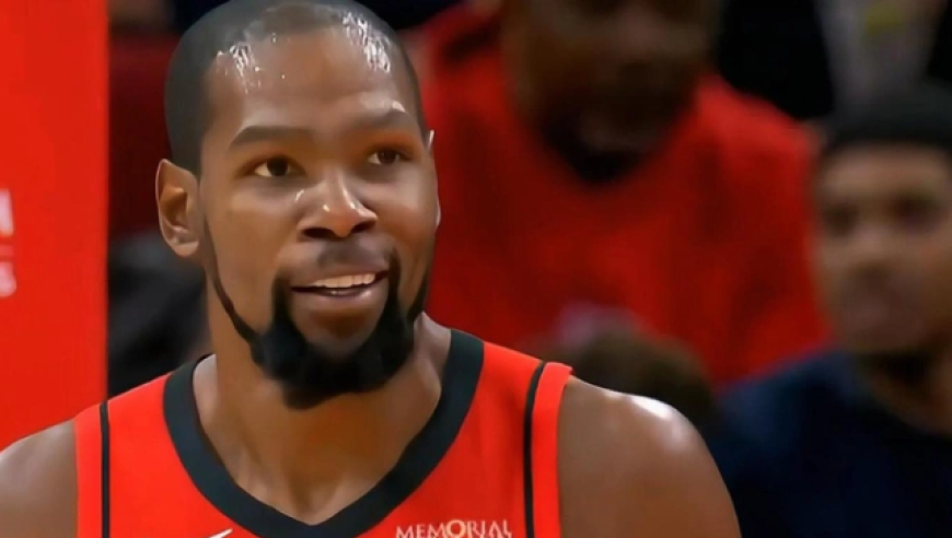 对轰！火箭独行侠半场前两分钟对轰16分 火箭连续打穿独行侠篮下