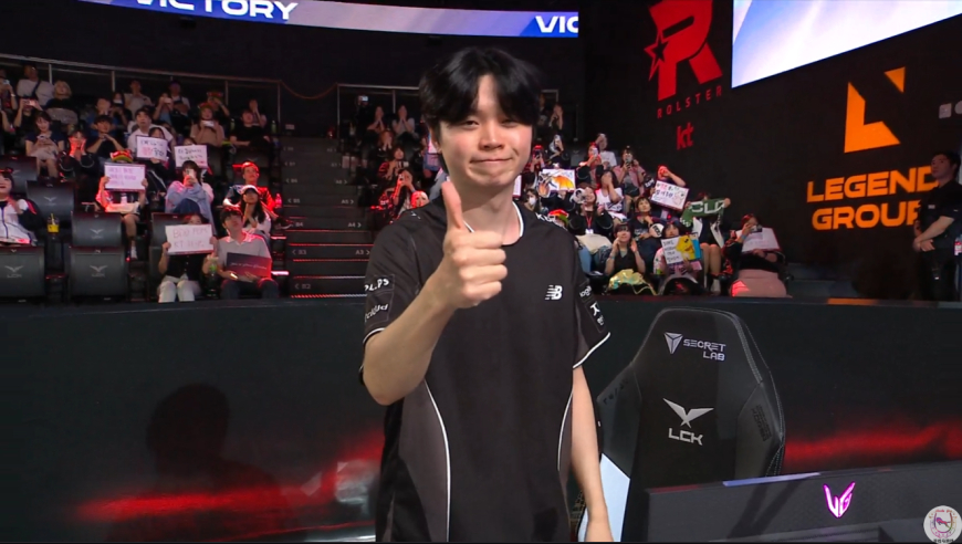 1个老将2个新人2个没人要！这配置居然要打S15决赛了