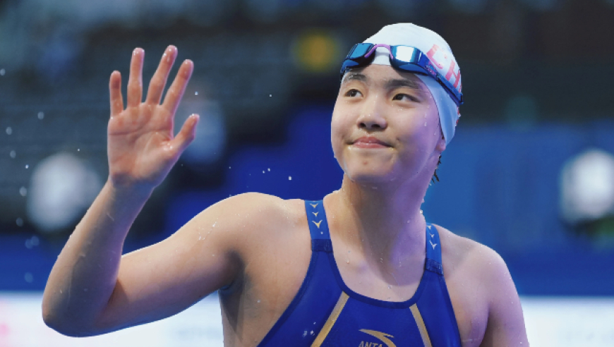 最后50米惊天逆转 女子200混决赛 于子迪0.08秒绝杀余依婷夺金