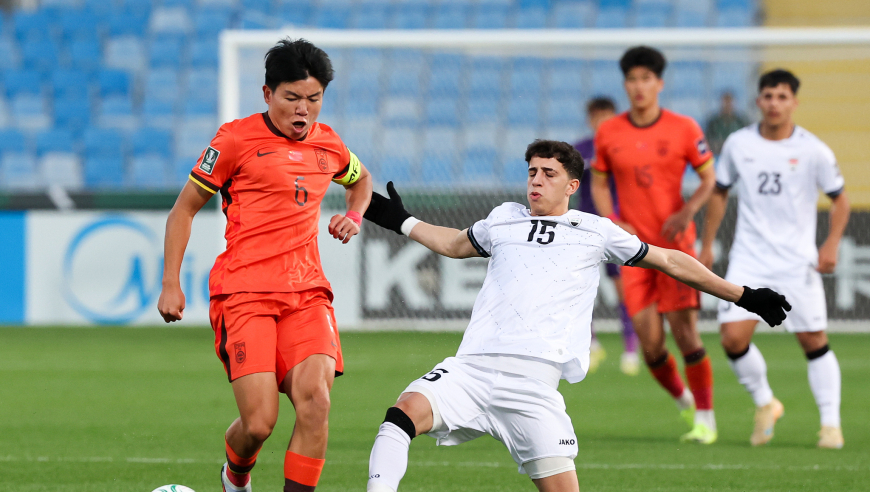 中国U23男足0-0伊拉克，21岁小队长攻防一肩挑，即将留洋英超