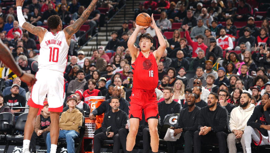 逆转关键之一！瀚森打满末节前6分钟 与海王对位不落下风 球队轰11-0