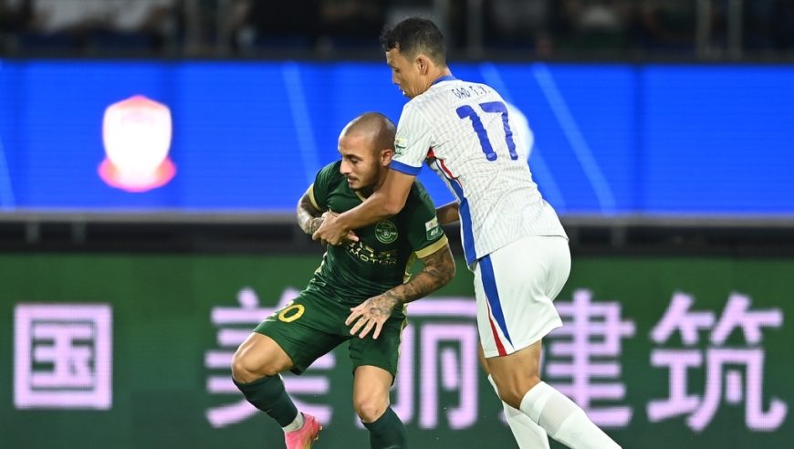 榜首易主！中超：申花0-0浙江，3轮不胜退居次席，路易斯中柱