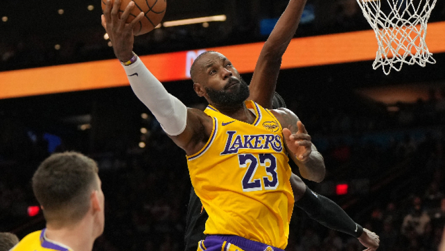 Top时刻 | 24日十佳球：杨瀚森送血帽 詹皇助艾顿+状元隔扣