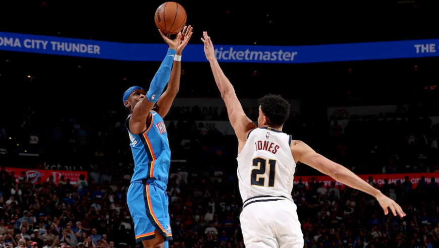 亚历山大准绝杀！平张伯伦纪录！雷霆三杀掘金：约基奇三双难救主