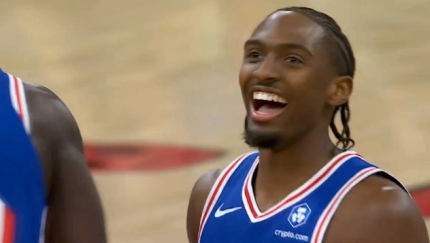 马克西生日夜空砍39分集锦：倒地3+1大笑 绝杀球本该给他？