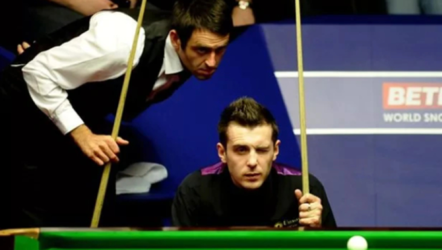 体坛名场面｜火箭最心狠手辣比赛！刁钻角度抬手就打，塞尔比当场自闭