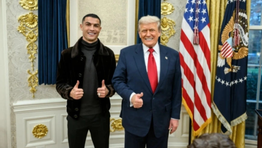 白宫公布C罗访白宫照片，与特朗普相谈甚欢