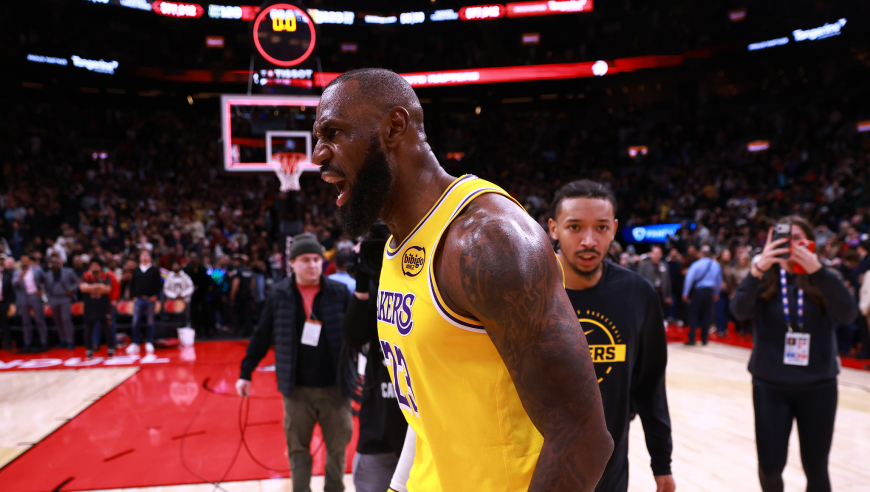 外网之声 | 助攻绝杀上双纪录却被终结，老詹真无私还是不敢投？