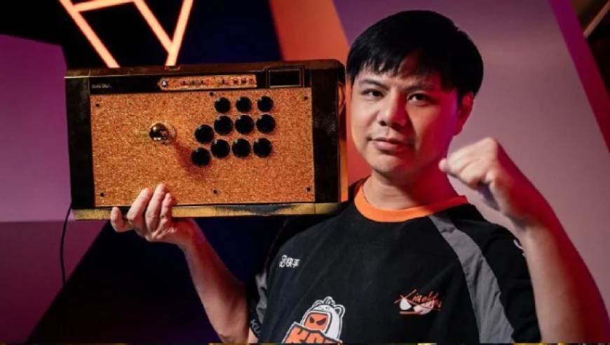 创造历史，EWC街霸6卫冕双冠王！回顾小孩曾卓君夺冠神剧本