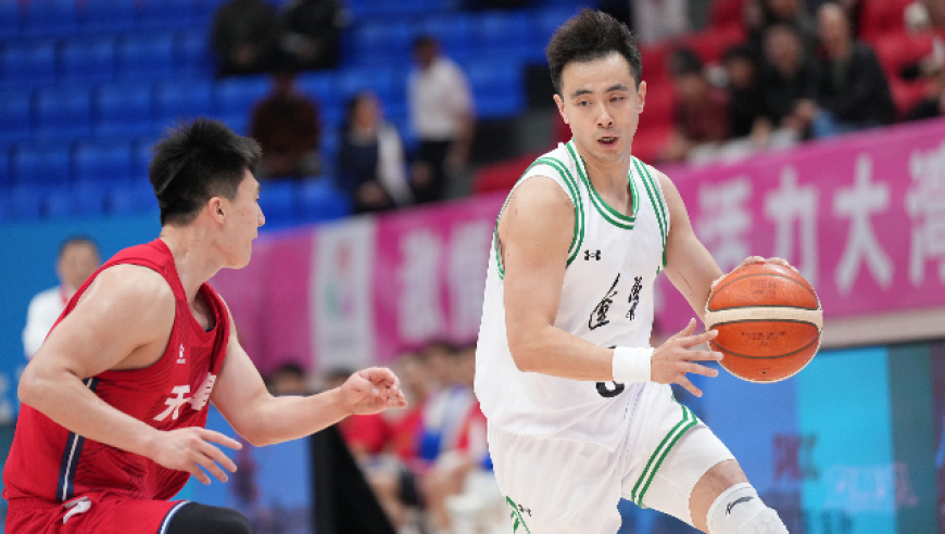 眼观六路！赵继伟vs天津集锦：轻砍21+13两双 突破依旧犀利