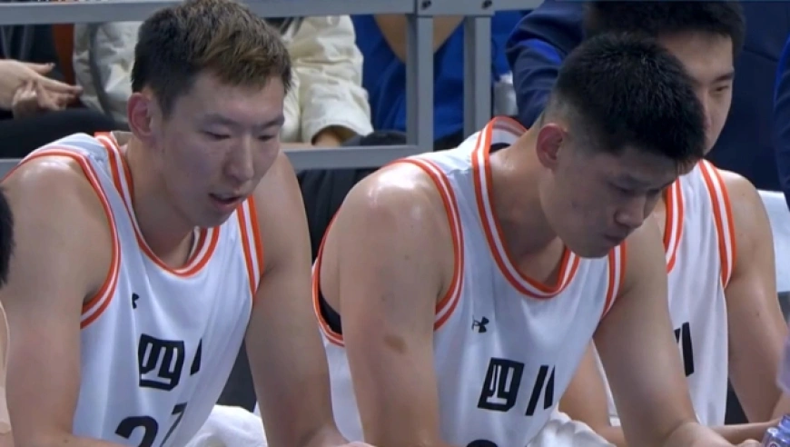 全运会：豪阵四川爆冷出局！周琦空砍19+9 致命失误送浙江进决赛