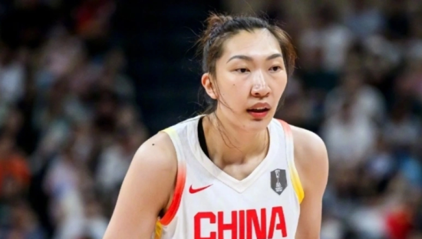 上场 | 身高碾压却沉迷中投，19中7悔恨落泪，韩旭为此付出代价