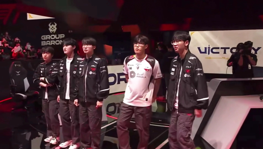 T1战胜HLE众生相小吕布表情难绷，kanavi发狂多兰塔下游龙3杀，Faker越老越妖！