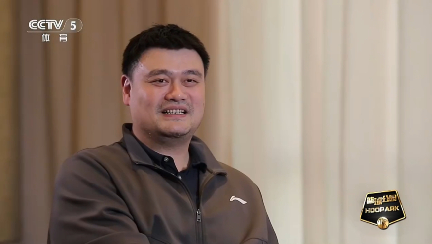 姚明采访完整版：现在就是吃饭睡觉打魔兽 伤病把我意志消磨光