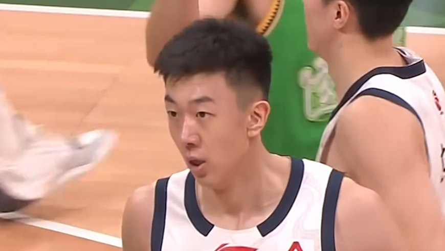 广东30分大胜辽篮！徐杰破纪录，三外援合砍71分，胡明轩仅得3分