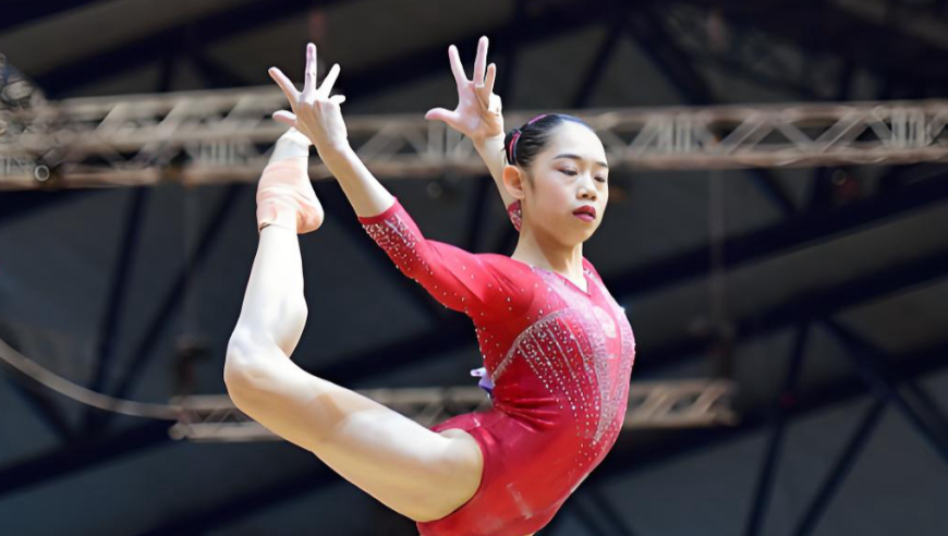 体坛记忆｜最后一跳定乾坤！刘婷婷平衡木征服多哈，带伤夺金