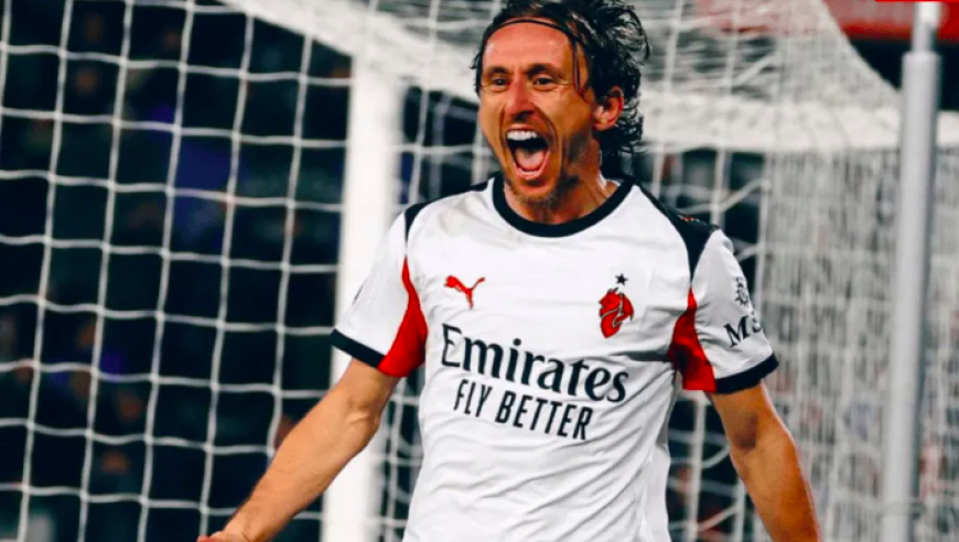 老兵不死！40岁魔笛第85分钟拼命冲锋：绝杀救主 23场2球带来6分