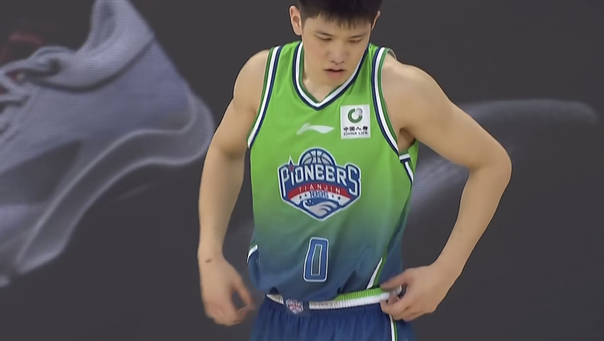 随着广东107-97赢山西，北京爆冷输球，CBA最新积分榜：前2名同分