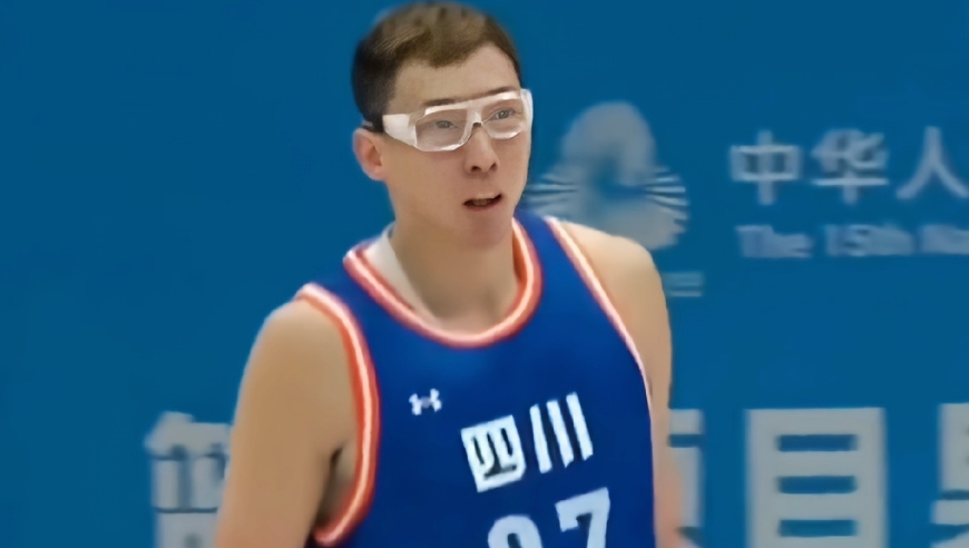 全运会:周琦爆砍24+18，四川男篮大胜63分造惨案，喜迎开门红！