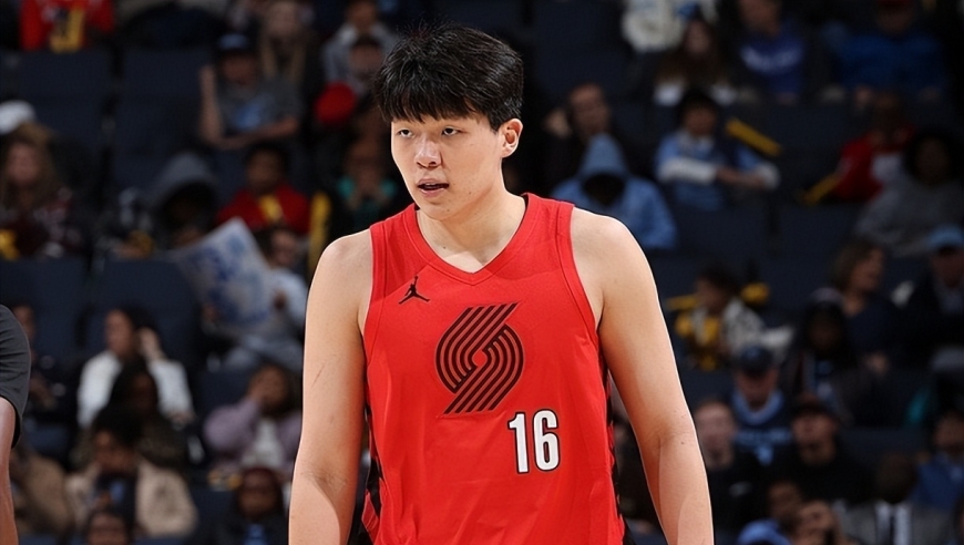 杨瀚森4分5板2助5犯规！开拓者23分惨败，这一战让我看清3个事实