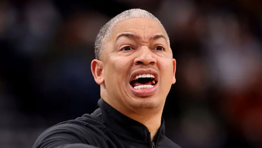 快船创纪录，哈登两点该夸！泰伦卢谈伦纳德摊牌，一人也早该首发