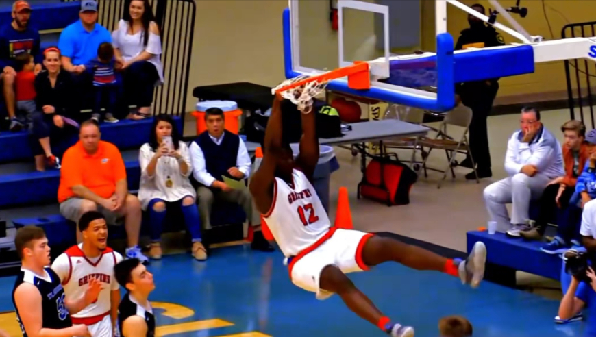 大学时&ldquo;一脚&rdquo;让耐克市值蒸发13亿，某些天赋甚至超过乔丹，如今却成联盟最大疑问？