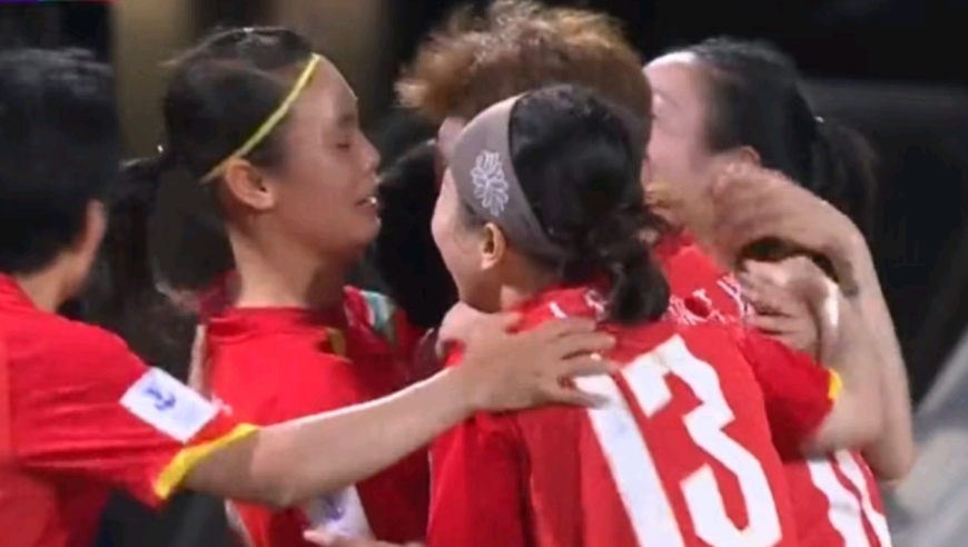 2-0！2-1！女足亚洲杯首场绝杀诞生：人口第一大国1分变0分
