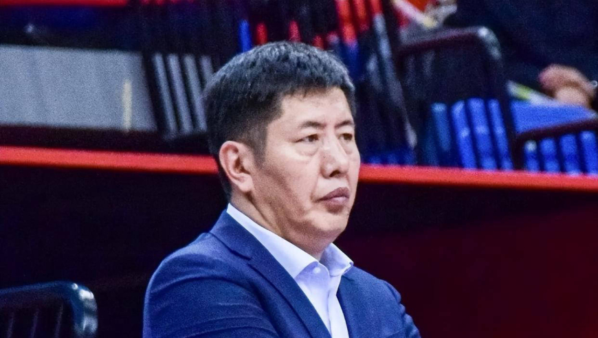 换帅如换刀！从5战4负到5战4胜，加时绝杀总冠军球队，真厉害