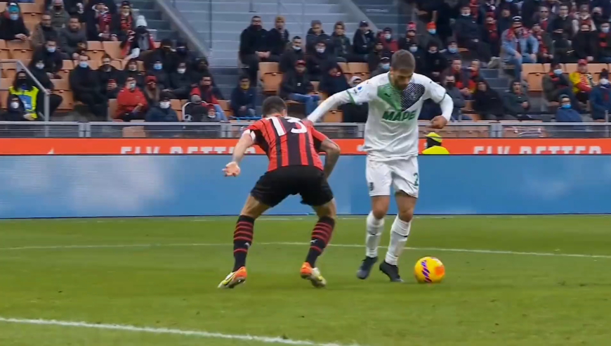 米兰杀手&ldquo;绿贝贝&rdquo;贝拉尔迪应该会在萨索洛上演一人一城的故事吧｜体坛记忆