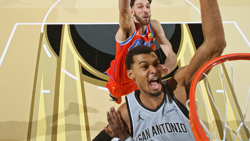 马刺雷霆最后五分钟：文班轰下9分接管比赛 亚历山大被完全封锁