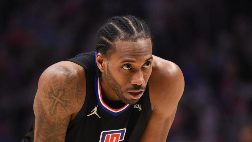 战神！莱昂纳德对黄蜂35分集锦：单节爆砍19分关键上篮杀死比赛