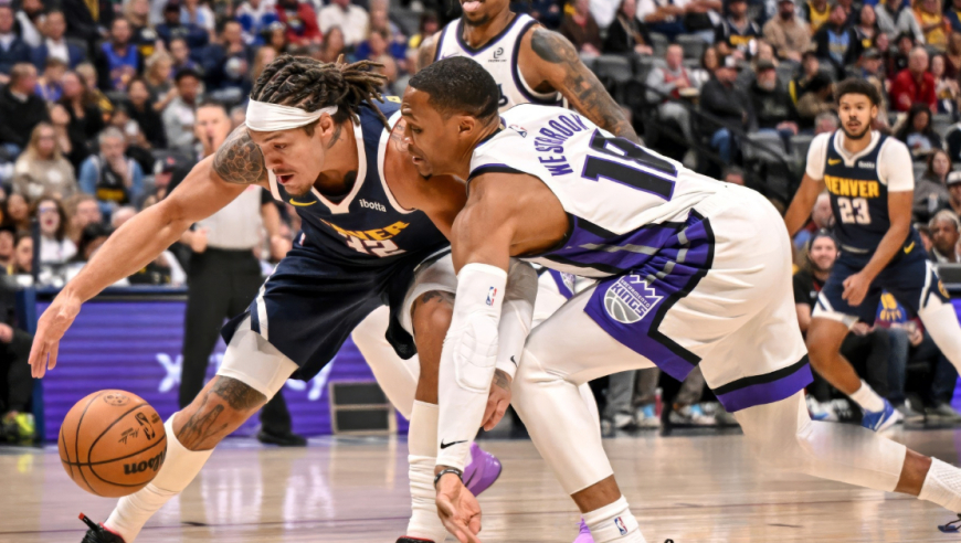 威少拼尽全力，空砍26分12板6助！掘金艰难赢球，约基奇终于发力了