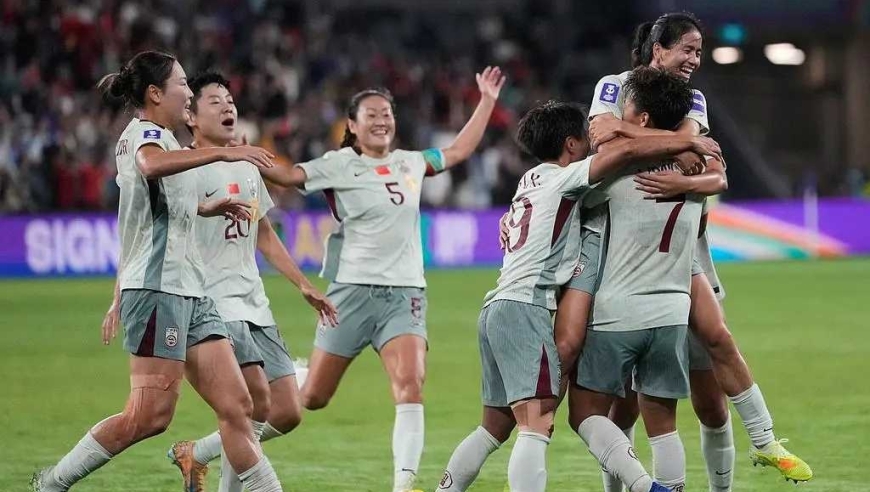 恐怖的17-0！日本女足杀疯了，中国队冲4强对手出炉！8强揭晓