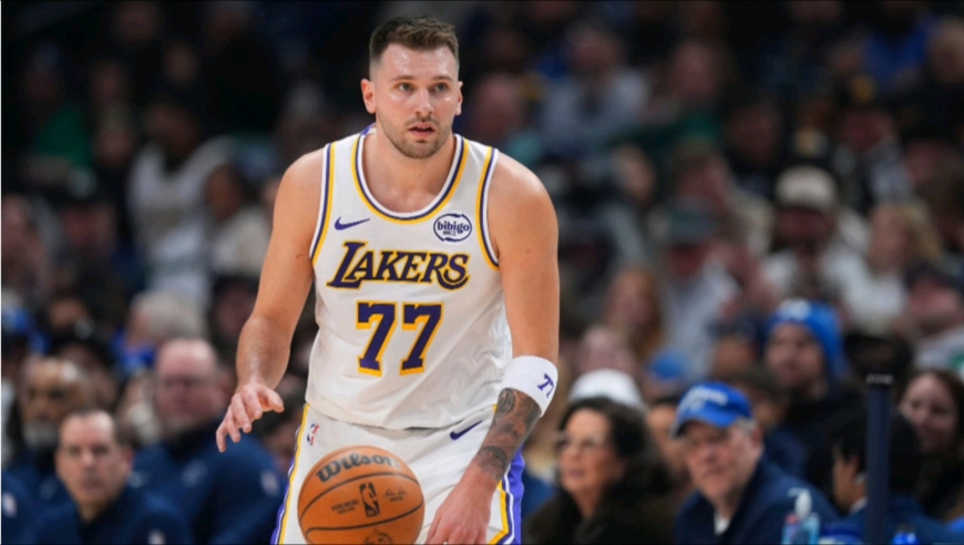 重回故地杀疯了！东契奇狂轰33+8+11主宰比赛，全场沸腾