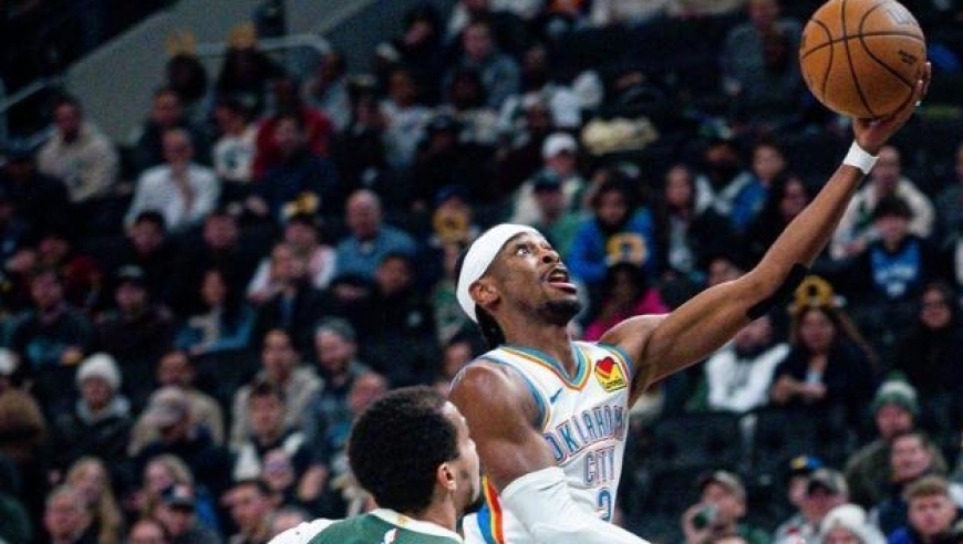 亚历山大40+7+11，字母空砍准三双，残阵雷霆20分大胜雄鹿创造历史