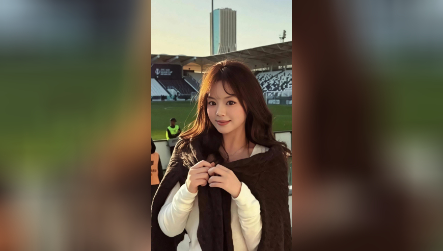 人生赢家！李昊恋情浮出水面，女友现场助威颜值高，神仙眷侣