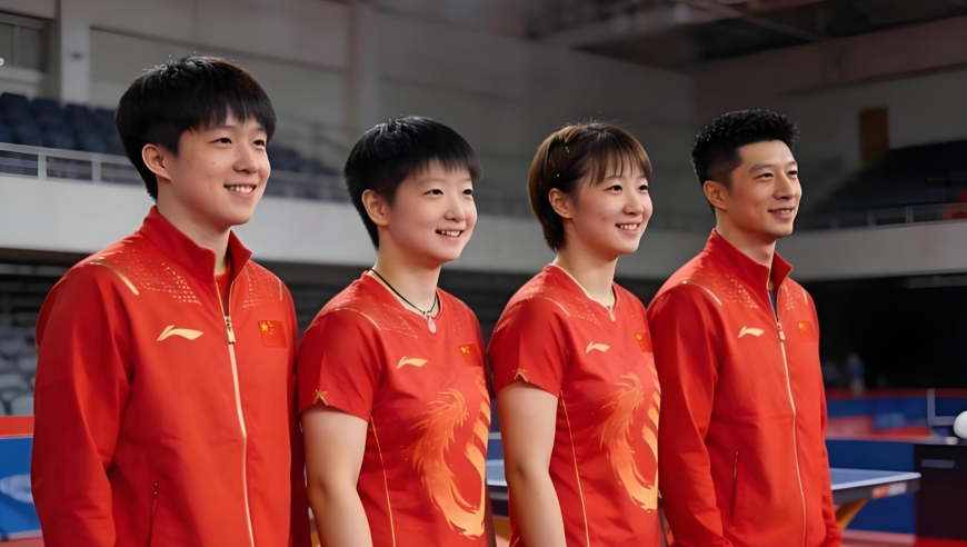 国乒教练组双标管理场面，男队挨批女队哄