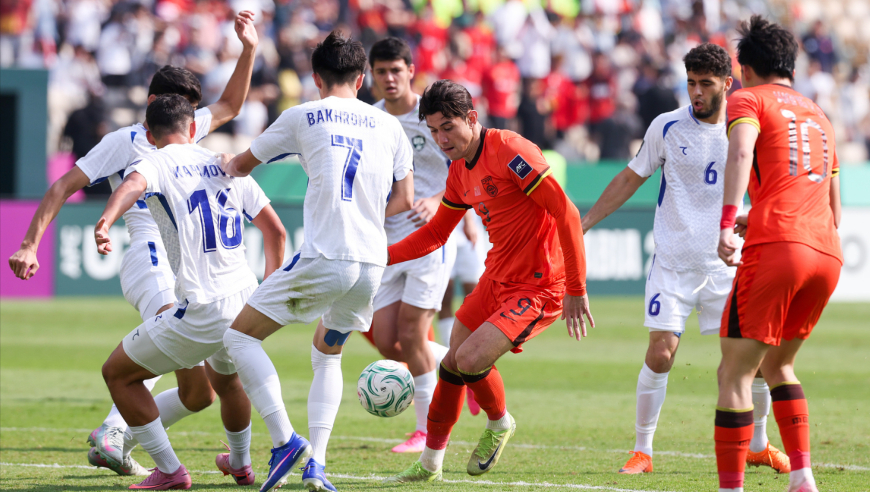 点杀乌兹！速看中国进U23亚洲杯四强，李昊8次救险+扑点封神